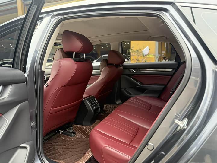 Фото 5 - Honda Accord