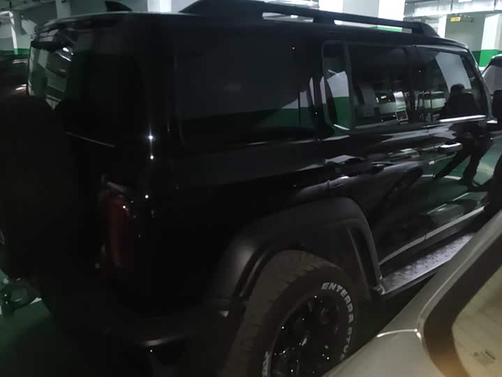 Фото 3 - Tank 300