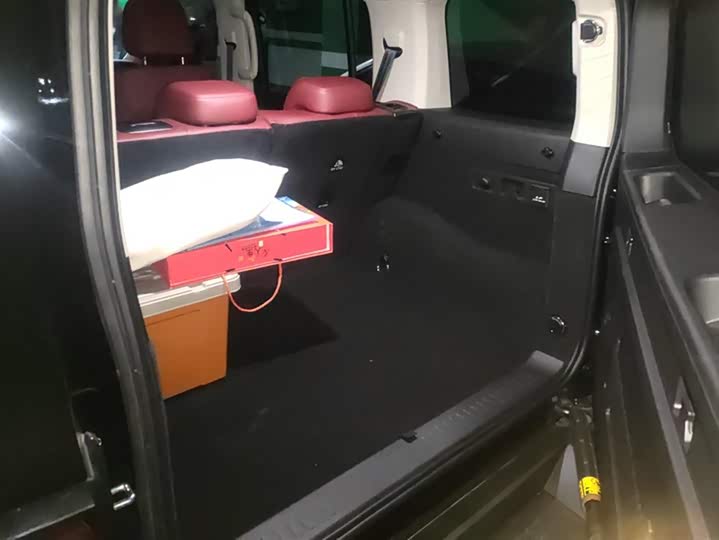 Фото 4 - Tank 300