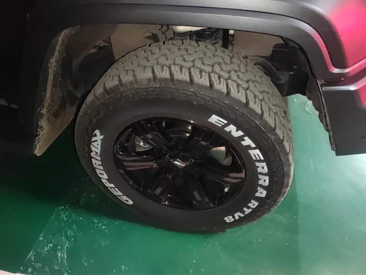 Фото 6 - Tank 300