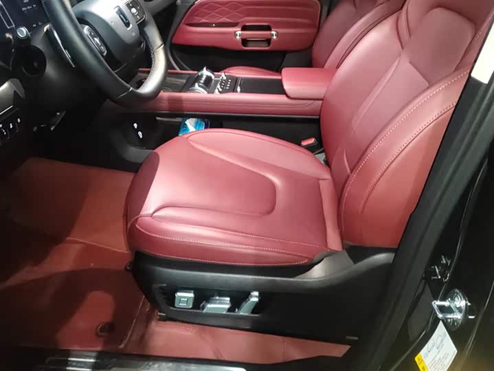 Фото 9 - Tank 300