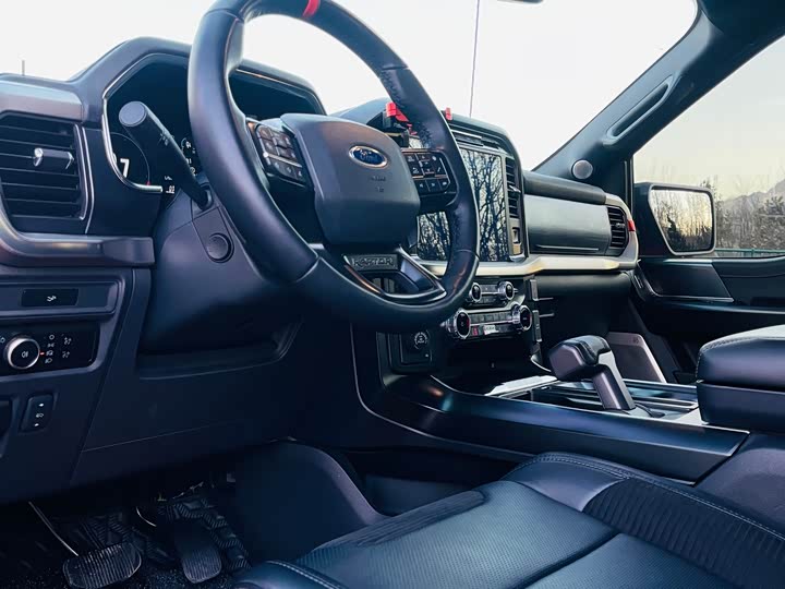 Фото 7 - Ford F-150 Raptor