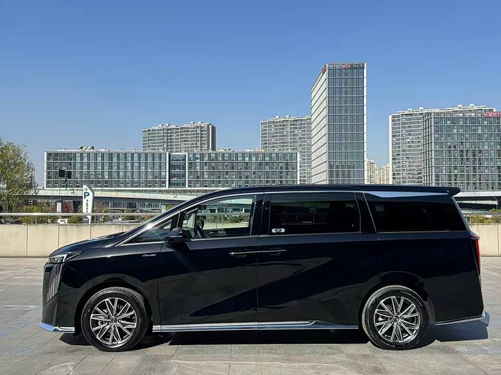 Фото 5 - GAC Trumpchi M8