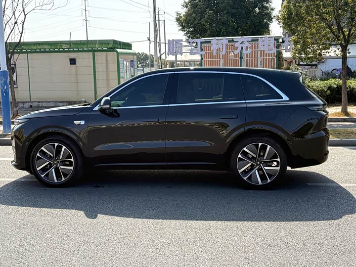 Фото 7 - LiXiang L6