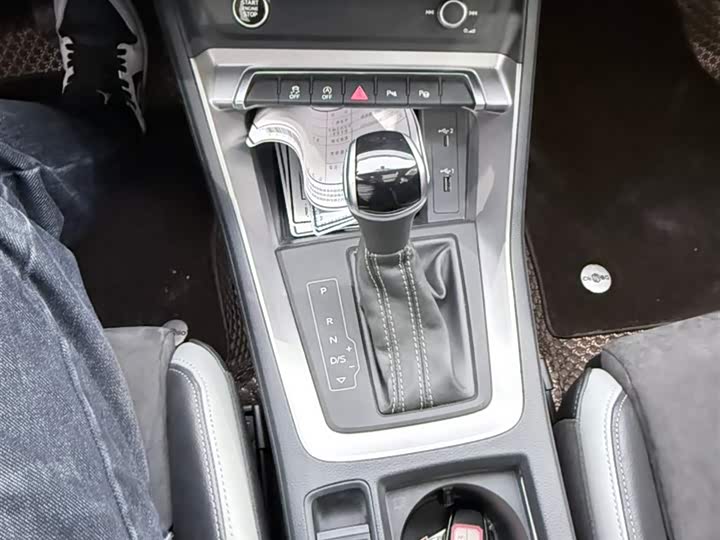 Фото 9 - Audi Q3