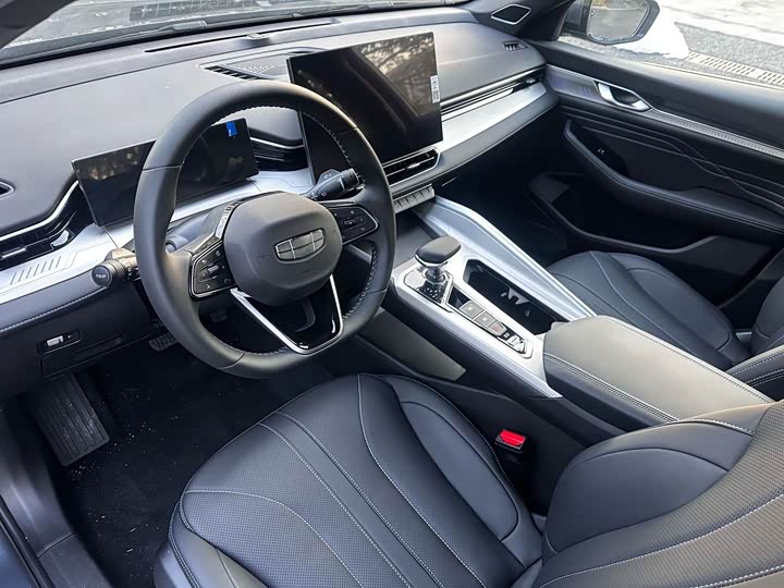 Photo 8 - Geely Preface