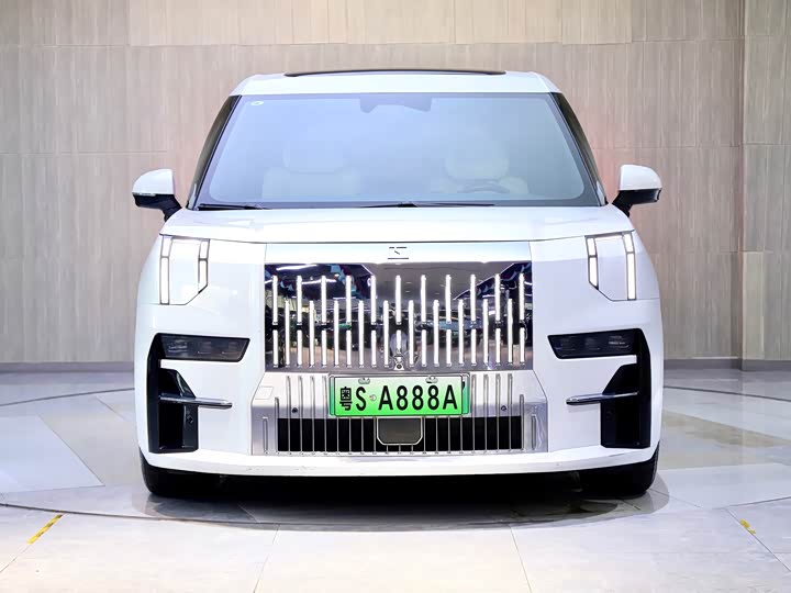 Фото 3 - Zeekr 009