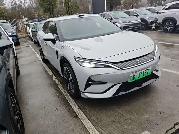 Фото 2 - BYD Song L