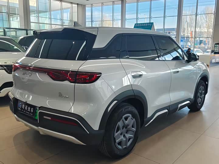 Фото 6 - BYD Yuan Up