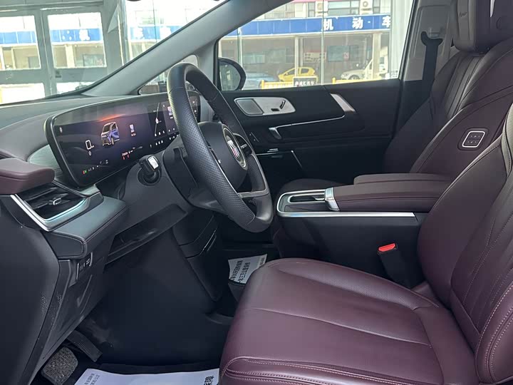 Фото 4 - Buick GL8 Century