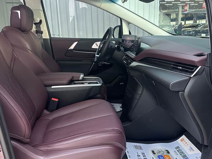 Фото 8 - Buick GL8 Century