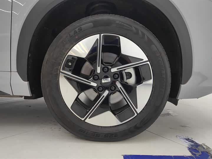 Фото 6 - Geely Galaxy E5