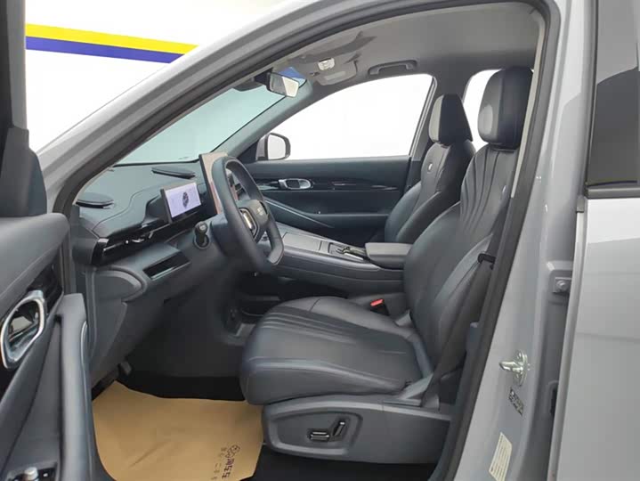 Фото 9 - Geely Galaxy E5