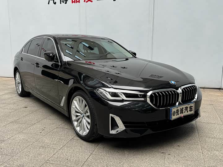 Фото 3 - BMW 5 Series