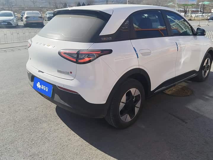 Фото 3 - Geely Galaxy Geome