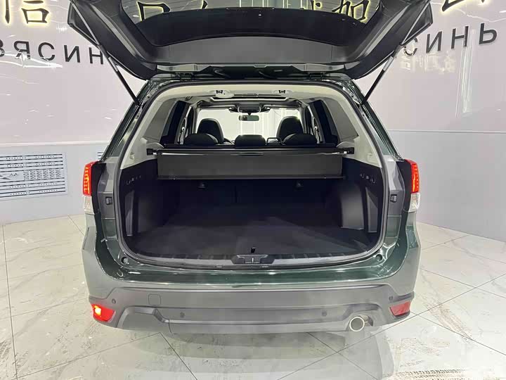 Фото 8 - Subaru Forester