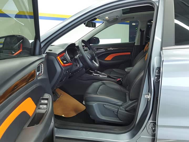 Фото 9 - Roewe RX3