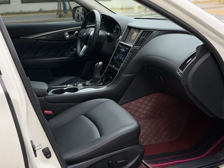 Фото 8 - Infiniti Q50L