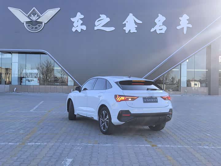 Фото 6 - Audi Q3 Sportback