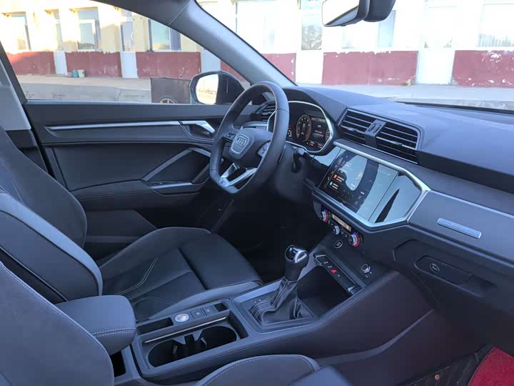 Фото 8 - Audi Q3 Sportback