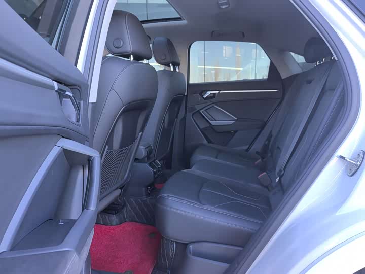 Фото 9 - Audi Q3 Sportback