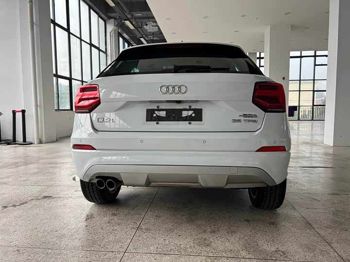 Фото 5 - Audi Q2L
