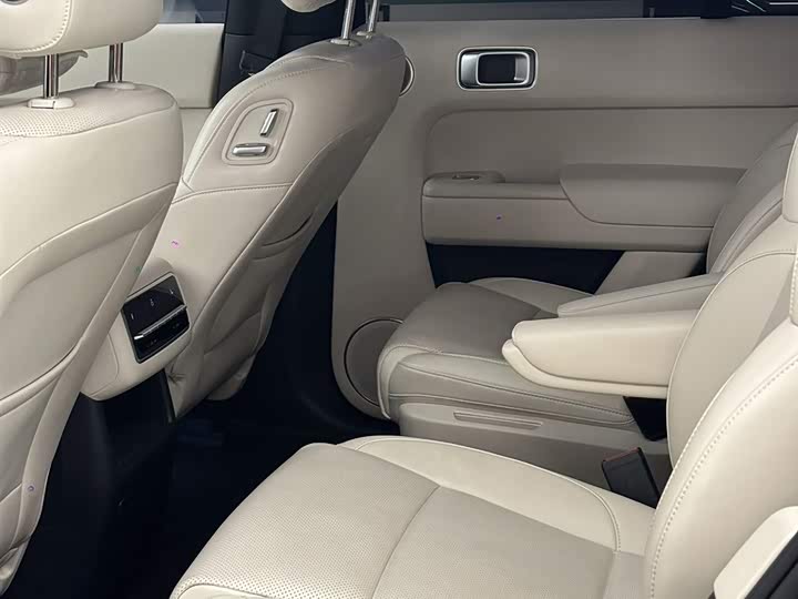 Фото 7 - LiXiang L8