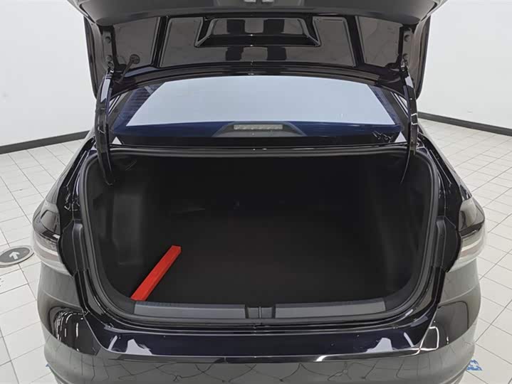 Фото 4 - Volkswagen Lavida