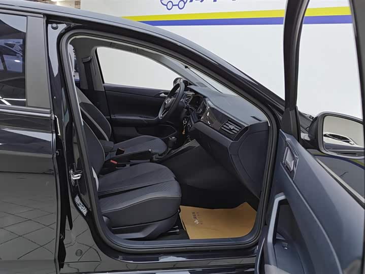 Фото 8 - Volkswagen Lavida