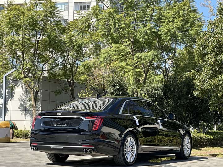 Фото 9 - Cadillac CT6