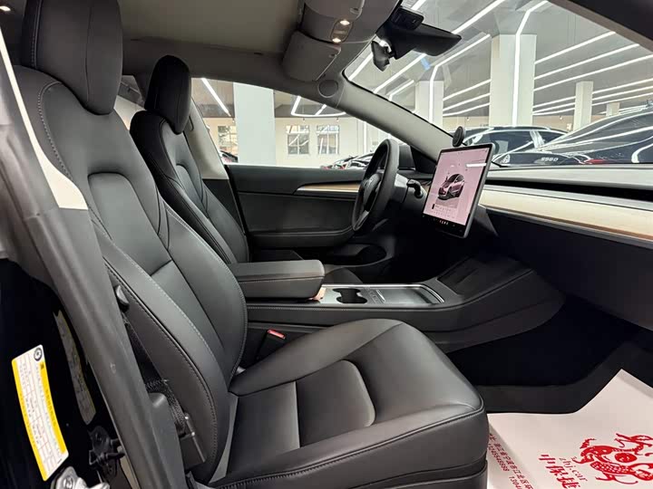 Фото 5 - Tesla Model 3