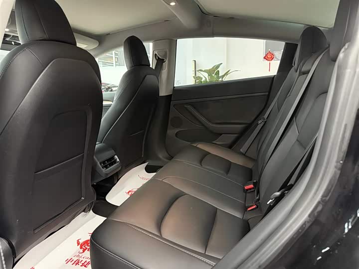 Фото 7 - Tesla Model 3