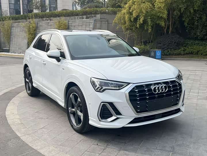 Фото 3 - Audi Q3