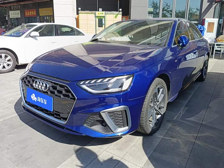 Фото 1 - Audi A4L