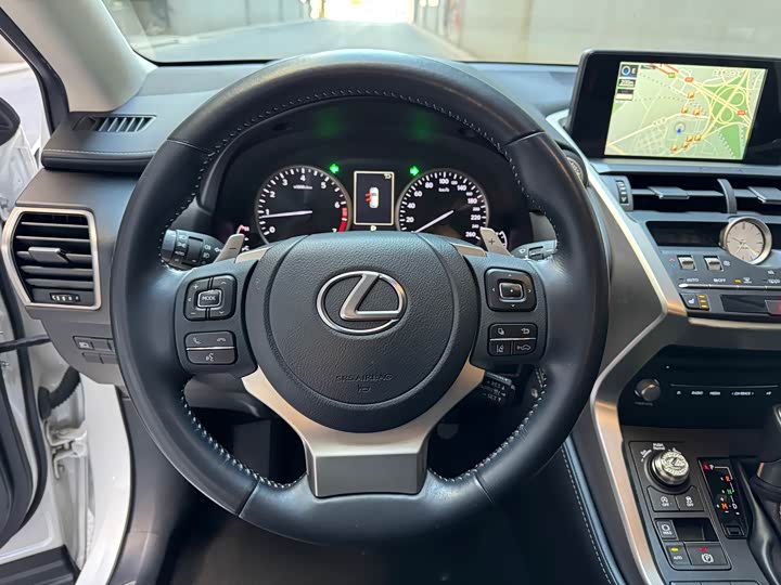 Фото 9 - Lexus NX