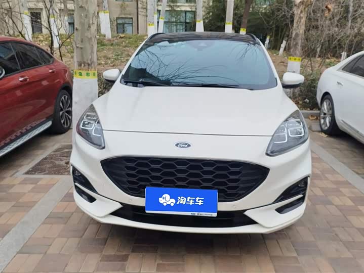 Фото 2 - Ford Escape