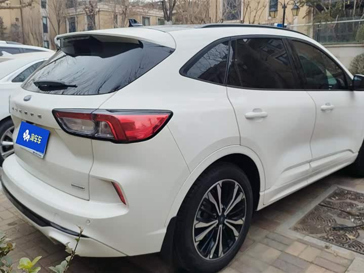 Фото 3 - Ford Escape