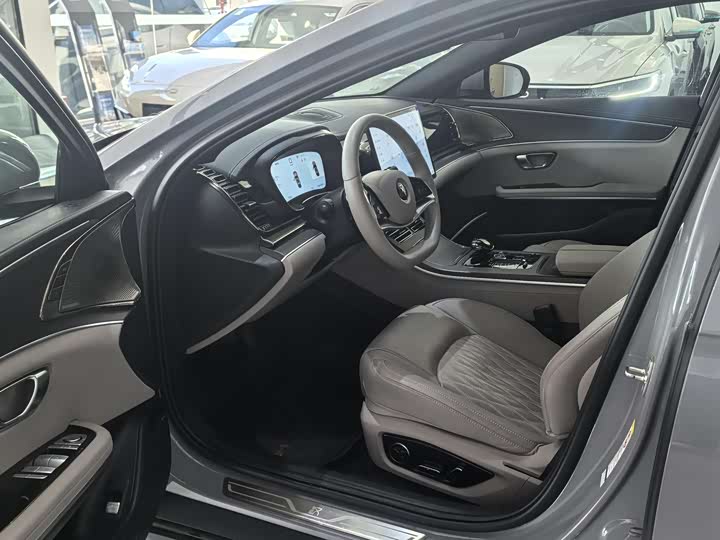 Фото 3 - BYD Han