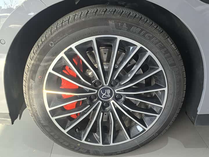 Фото 6 - BYD Han