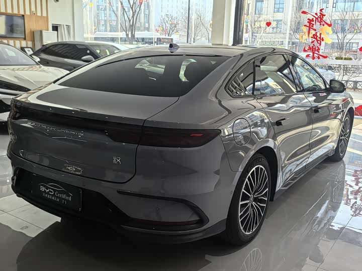 Фото 9 - BYD Han