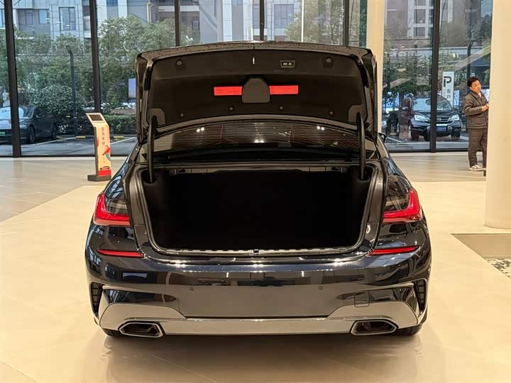 Фото 3 - BMW 3 Series