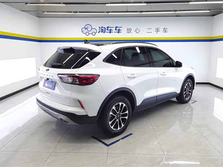 Фото 3 - Ford Escape