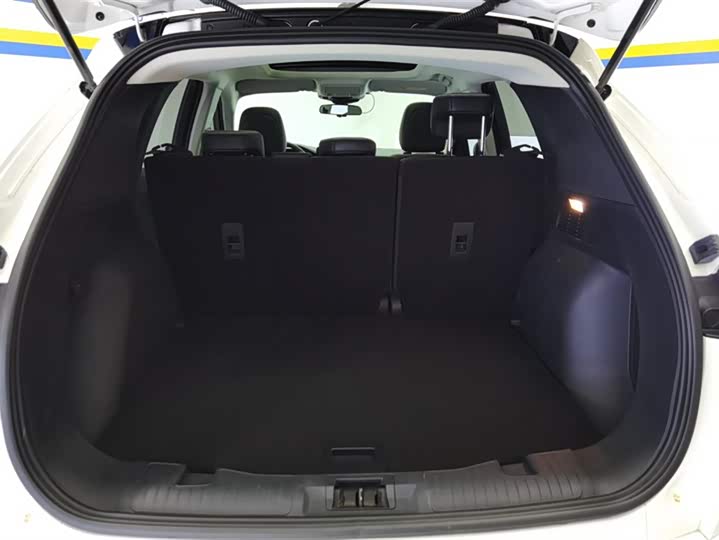 Фото 4 - Ford Escape