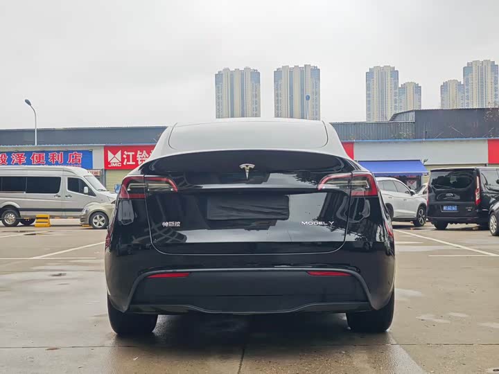 Фото 5 - Tesla Model Y
