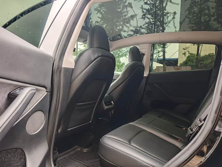 Фото 7 - Tesla Model Y