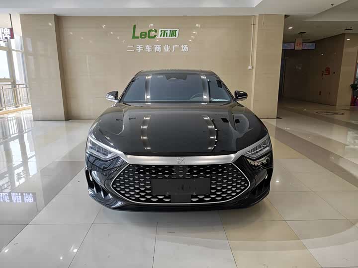 Фото 2 - BYD Han