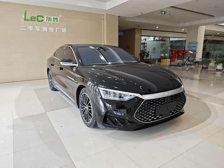 Фото 3 - BYD Han