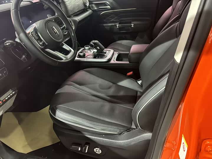 Фото 4 - Tank 300