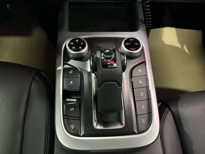 Фото 9 - Tank 300