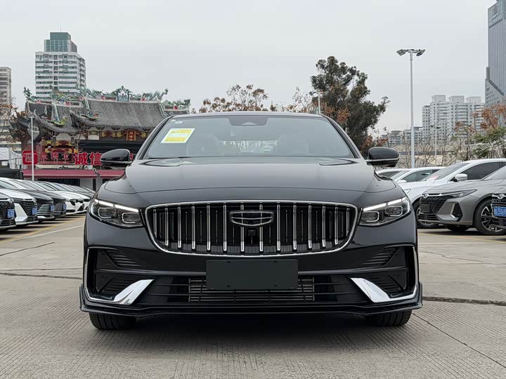 Фото 2 - Geely Preface